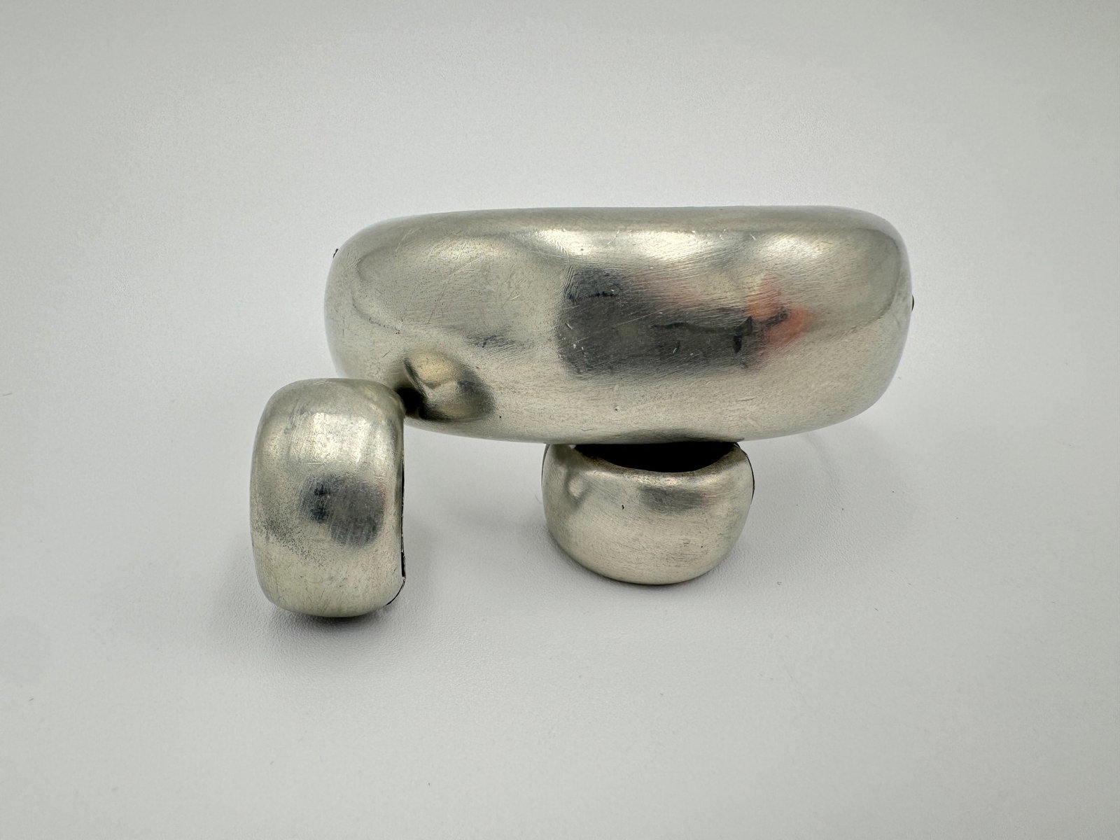 Nice vintage modernist heavy silver tone bracelet and matching clip on earrings (1 of 7)