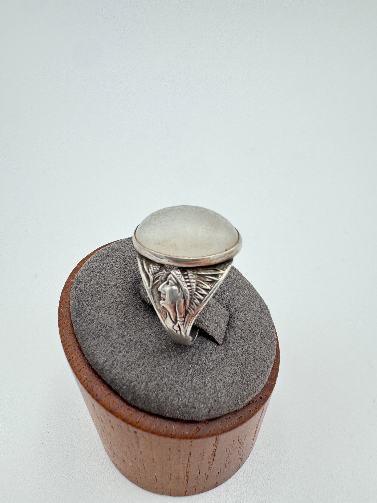 Vintage native chief sterling silver ring size 9.5 (1 of 3)