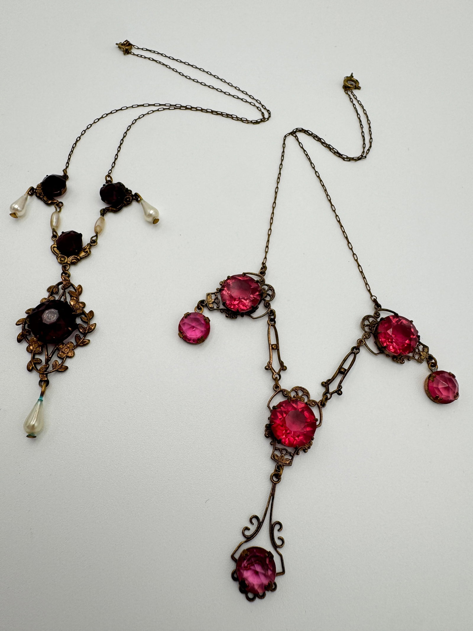 Two nice vintage brass necklaces (1 of 8)