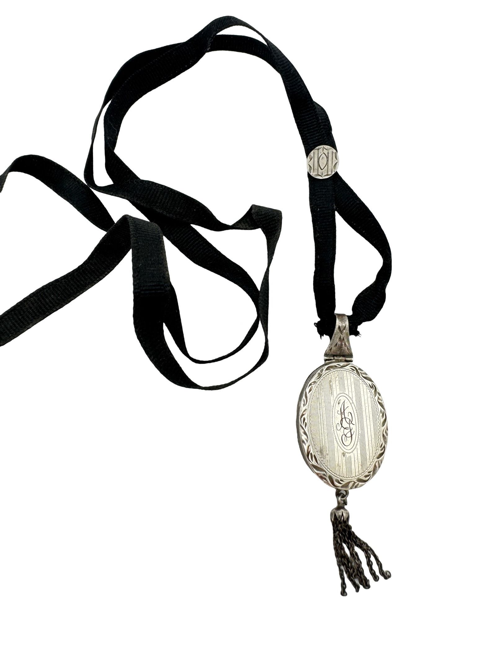 Beautiful antique sterling silver locket/pendant with black ribbon (1 of 6)