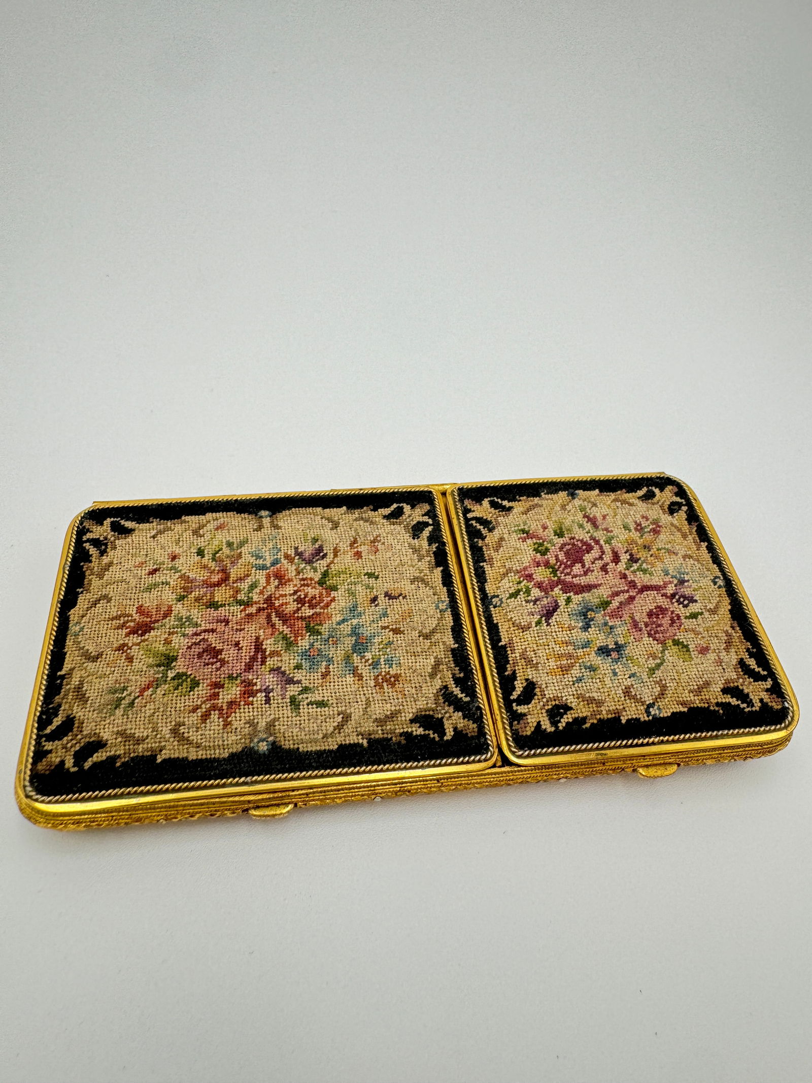 Amazing vintage large bliss bros compact/ case (1 of 7)