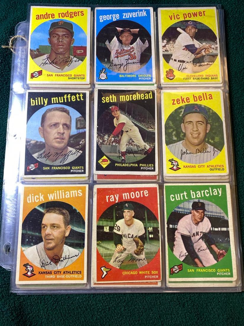 36 TOPPS 1959 BASEBALL CARDS (1 of 8)