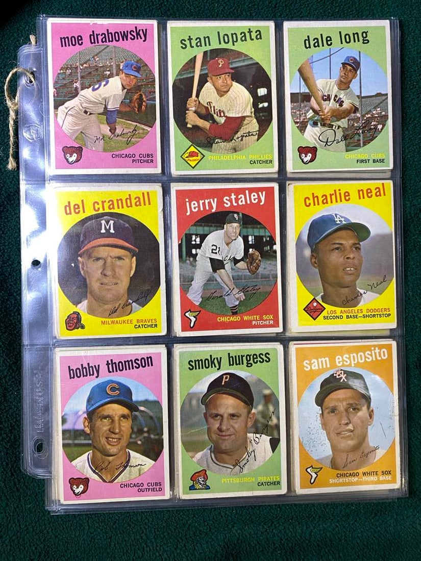36 TOPPS 1959 BASEBALL CARDS (1 of 8)