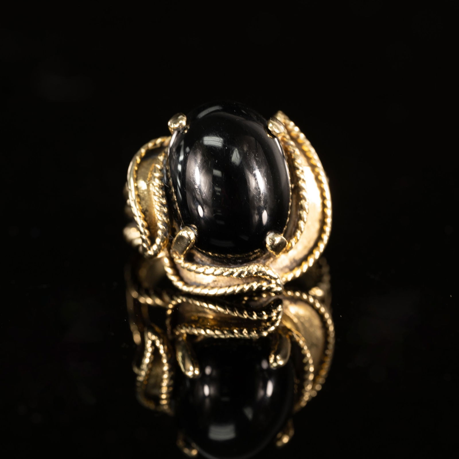 Black Onyx Oval Cabochon Leaf Motif 14k Yellow Gold Ring (1 of 7)