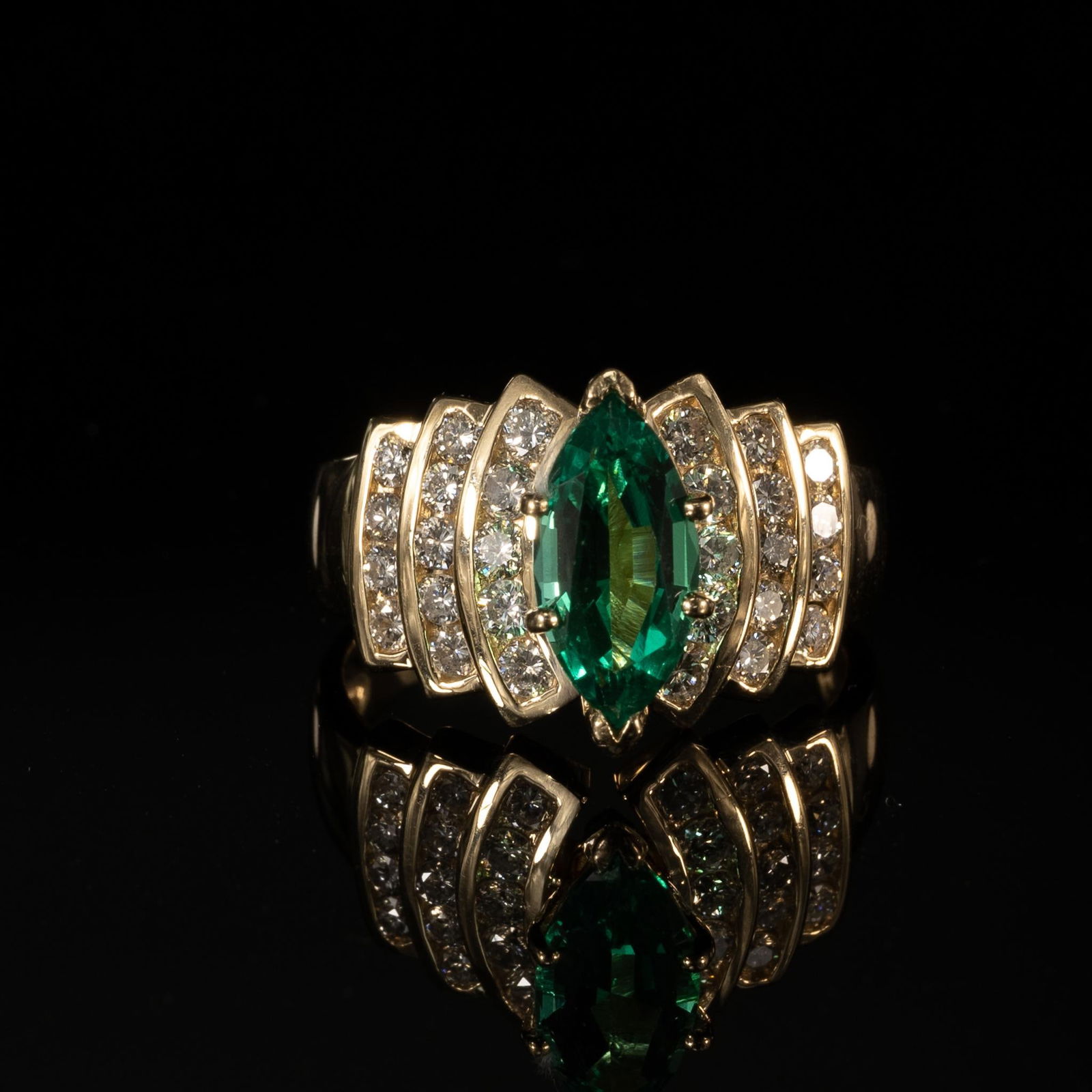 Stunning 1.62ct Emerald Marquise in 14k Gold Diamond Cocktail Ring (1 of 6)