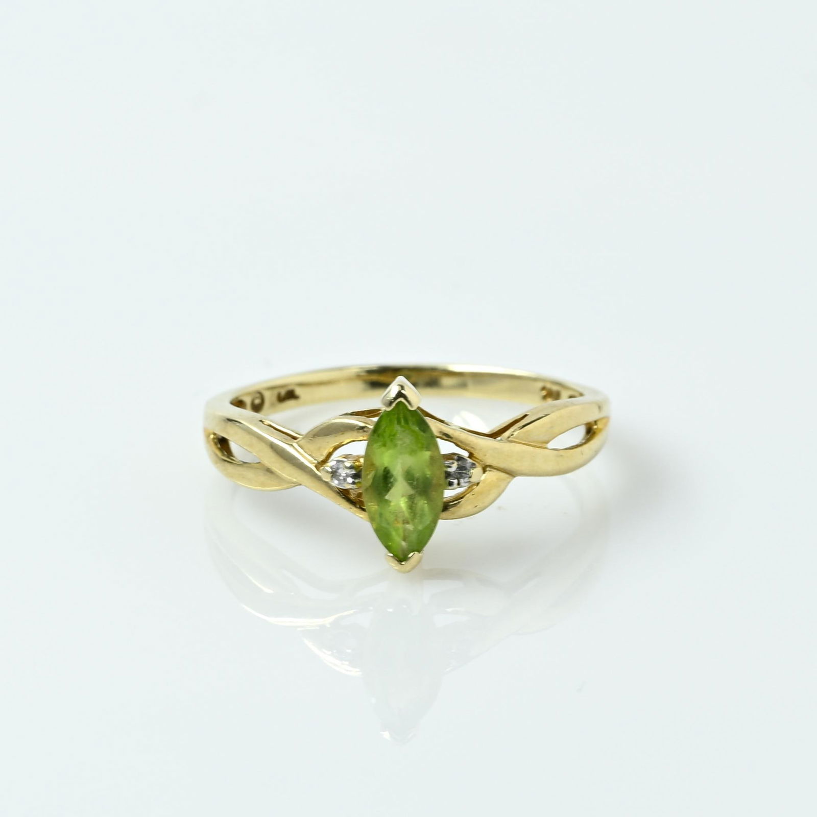 Peridot Marquise & Diamond Split Shank Yellow Gold Ring: Size: 7 Metal Type: 10K Yel