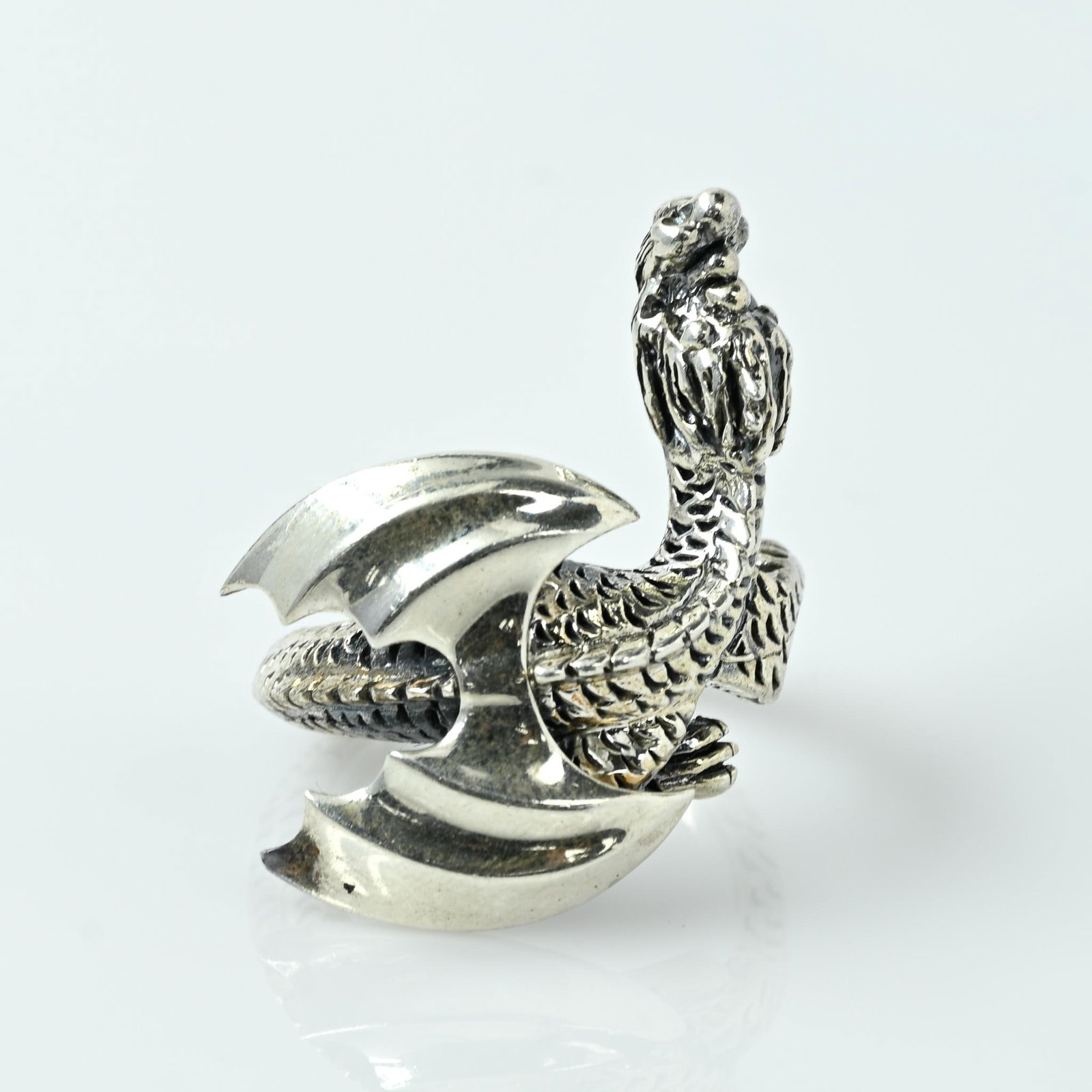 3d Dragon Sterling Silver Ring: Size: 9 Metal Type: Sterling Silver Weight: 13.20G Width: 30.56mm-3.50mm Finger to Top of Ring: 6.45mm Hallmarks:
