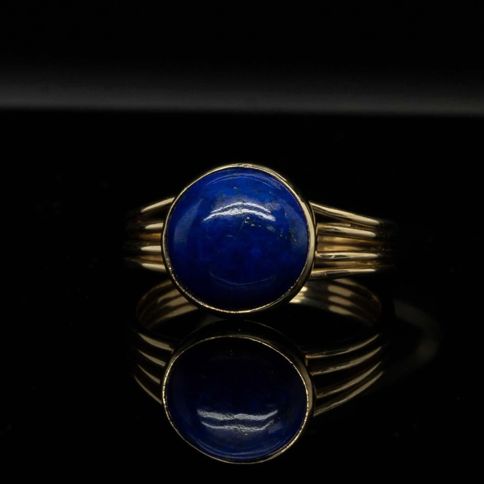 Lapis Lazuili Round Cabochon 14K Yellow Gold Split Shank Ring (1 of 9)