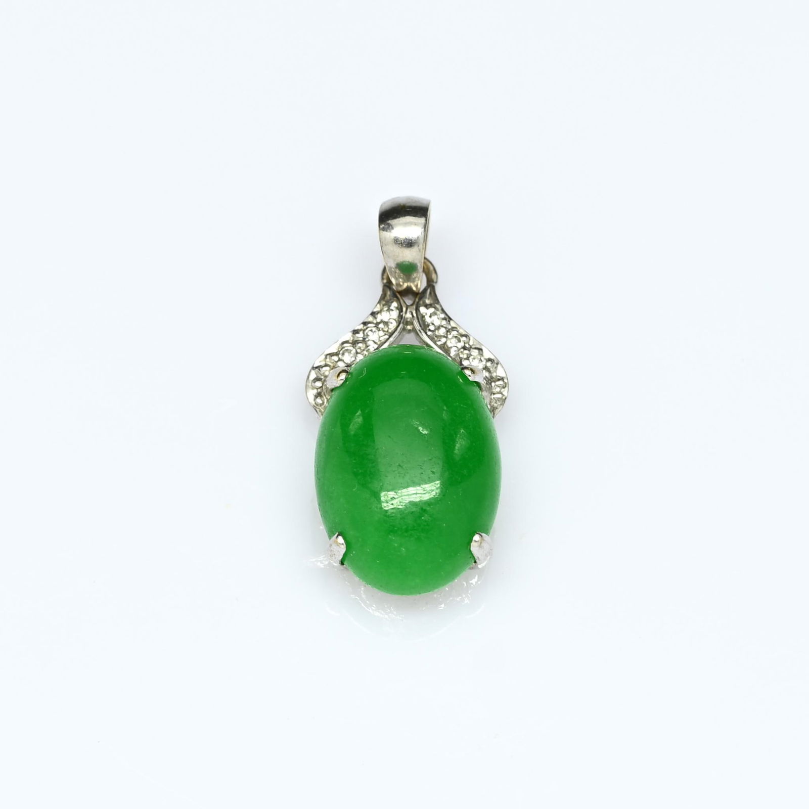 Vintage Jade & Diamond White Gold Pendant (1 of 6)