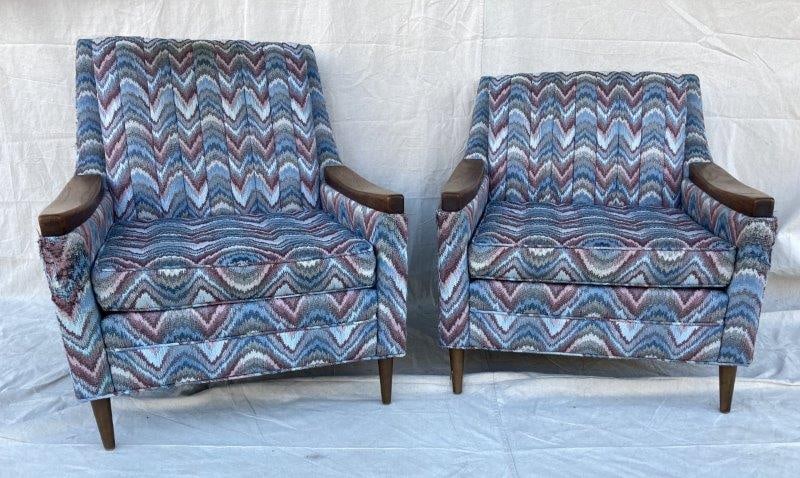Pair of Mid Century Modern Upholstered Armchairs in the Manner of Adrian Pearsall (1 of 7)