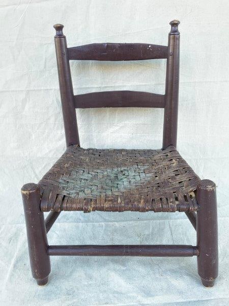 Antique South Carolina Turned Child's Chair with Hand Woven Split Oak Seat (1 of 11)