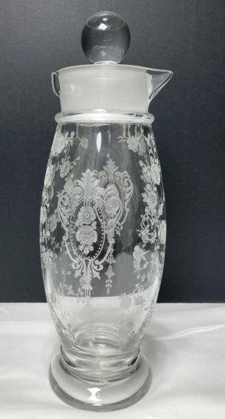 Cambridge Rosepoint Cocktail Shaker: 32oz shaker with ground stopper and floral motif. Measures 11 1/2"T x 4"W. In good condition with minimal wear. Shipping available.