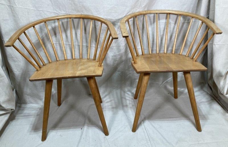 Pair of Mid Century Modern Armchairs By Leslie Diamond (1 of 10)