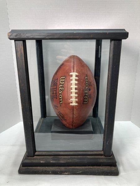 NY Giants Practice Football in Glass Display Case (1 of 7)