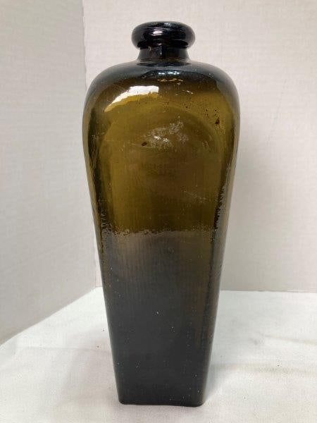 Early Gin Bottle (1 of 6)