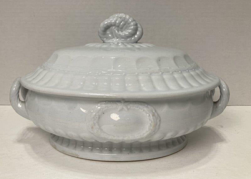Elsmore & Forster "Laurel Wreath" English Ironstone Tureen (1 of 14)