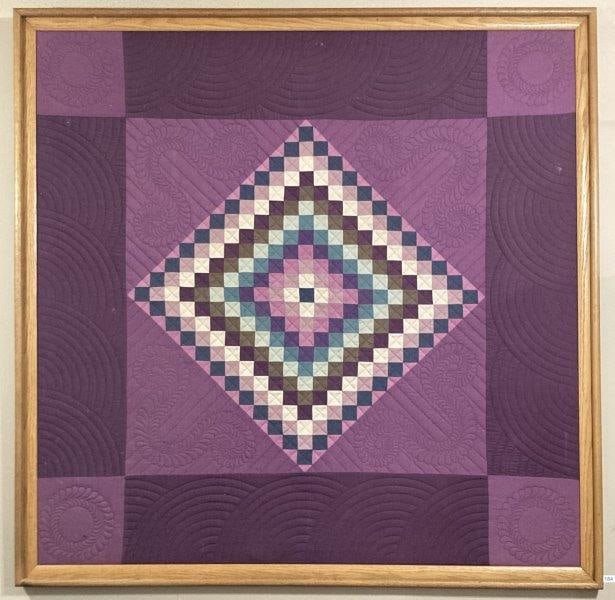 Amish "Trip Around the World" Quilt (1 of 8)