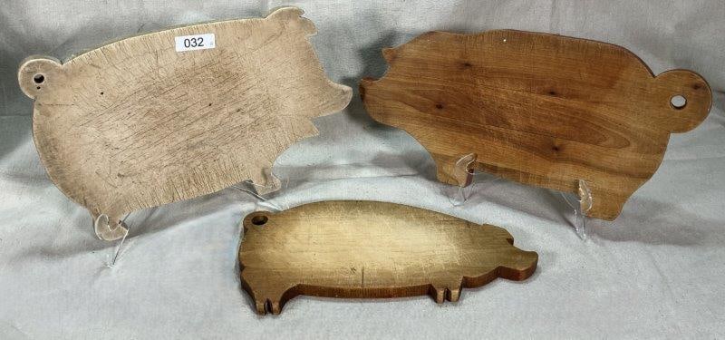 Three Folk Art Pig Shaped Cutting Boards (1 of 8)