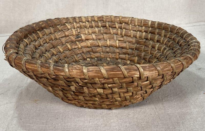 Hand Woven Coiled Basket (1 of 7)