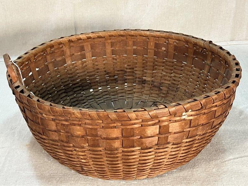 Large New England Basket (1 of 12)