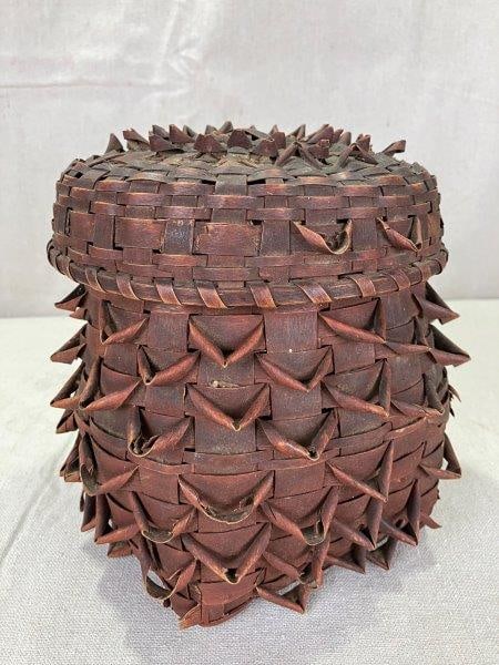 Native American Penobscot Basket with Lid (1 of 15)