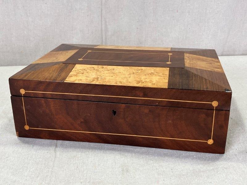 Fine Marquetry Inlaid Box, 19th Century (1 of 19)