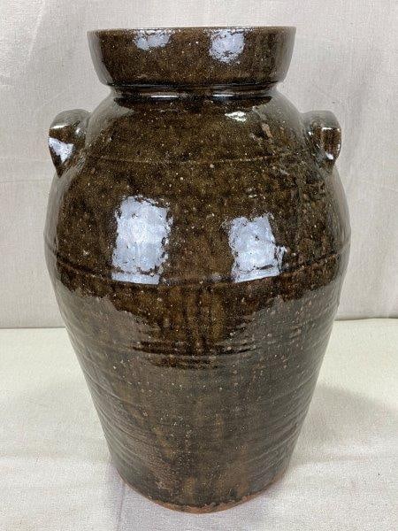 North Carolina Four-Gallon Stoneware Churn (1 of 17)