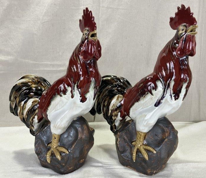 Pair of Decorative Ceramic Roosters (1 of 18)