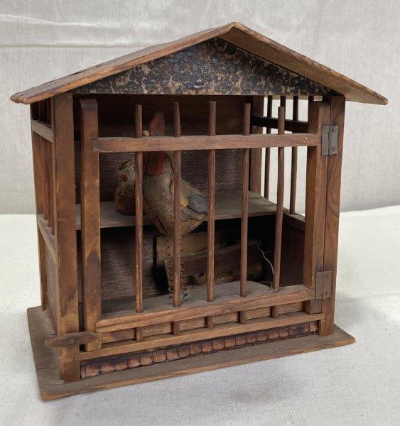 Erzgebirge Toy chicken Coop (1 of 16)