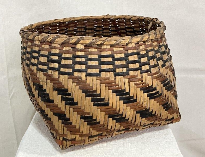 Cherokee Rivercane Basket (1 of 9)