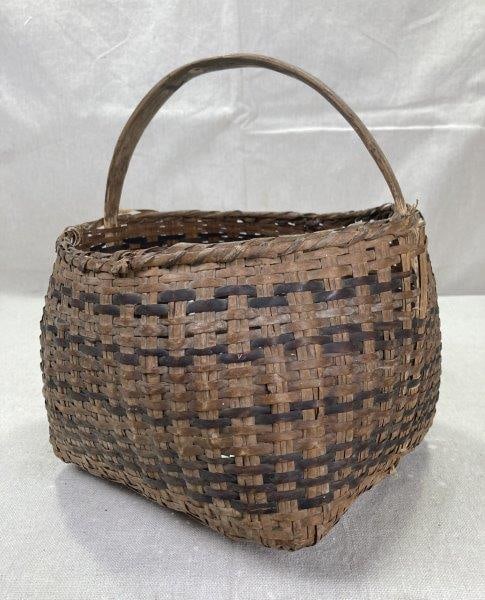 Cherokee Rivercane Gathering Basket (1 of 14)
