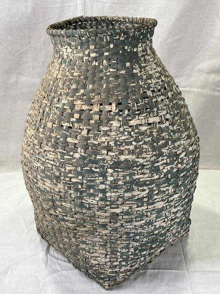 Large Primitive Painted Feather Basket (1 of 12)