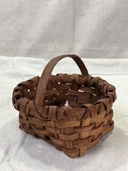 Miniature Splint Wood Gathering Basket (1 of 13)