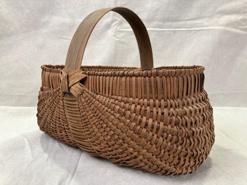 Primitive Buttocks Basket (1 of 14)