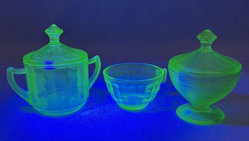 Uranium Depression Glass Teacup and Sugar Dishes (1 of 15)