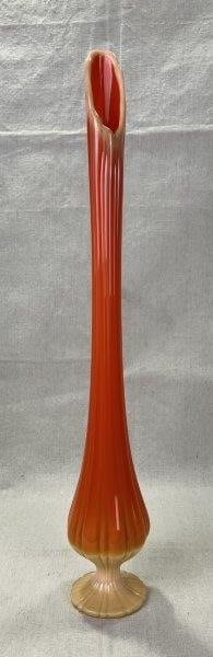 L.E. Smith Bittersweet Swung Art Glass Vase, Mid-Century: Striking Mid-Century L.E. Smith swung art glass vase in the coveted bittersweet colorway. This floral-inspired form features fluted, elegant lines and a dramatic silhouette, highlighted by warm varieg