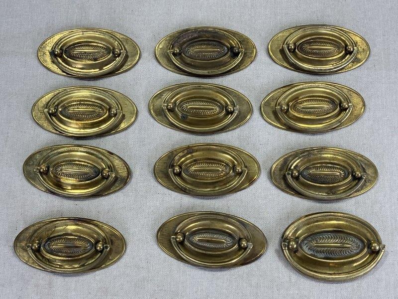 Antique American Federal Brass Drawer Pulls (1 of 8)