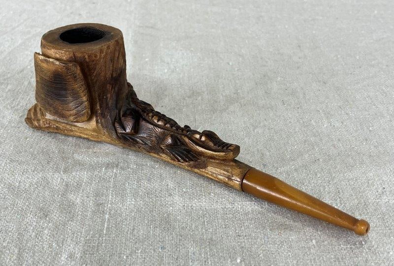 Folk Art Carved Wood Alligator Pipe (1 of 10)