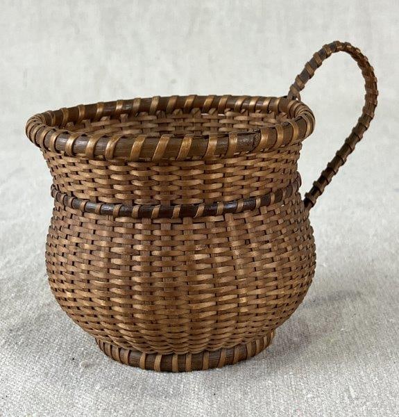 Miniature Handwoven Basket (1 of 10)
