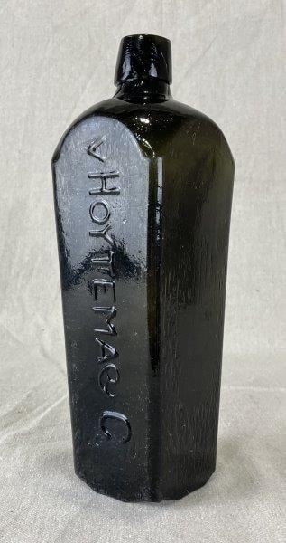 Dutch Black Gin Bottle (1 of 9)