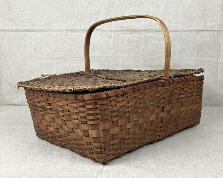 Country Covered Basket (1 of 8)