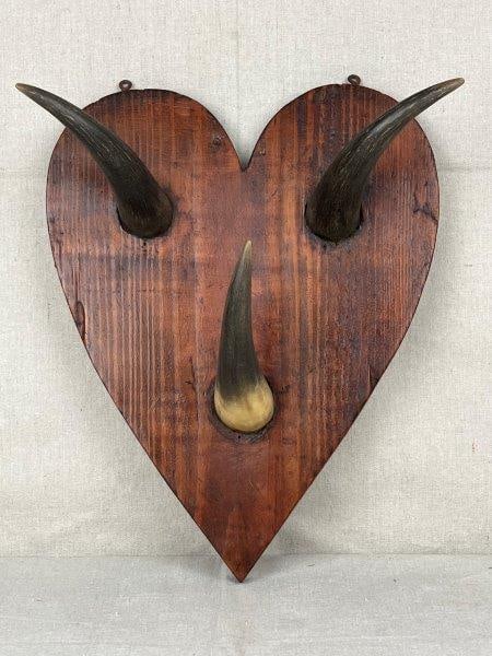 Heart Shaped Horn Hat Rack (1 of 8)