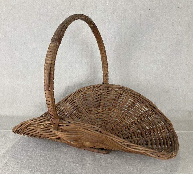French Style Wicker Gathering Basket (1 of 11)