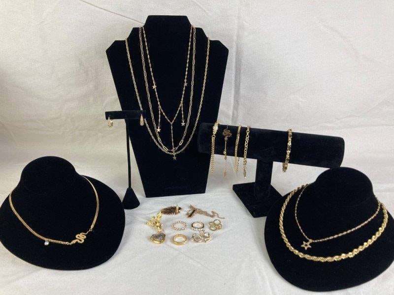 Lot of Gold-Toned Jewelry (1 of 15)