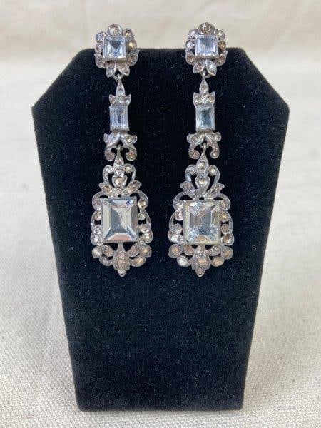 Art Deco-Style Rhinestone Earrings (1 of 5)