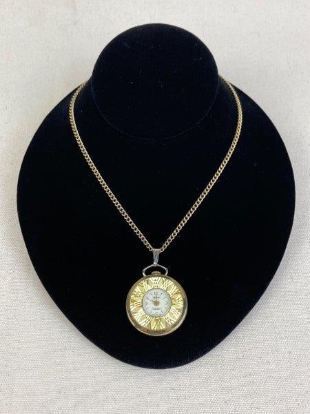 Vintage Lucerne Swiss-Made Ladies Pocket Watch (1 of 5)