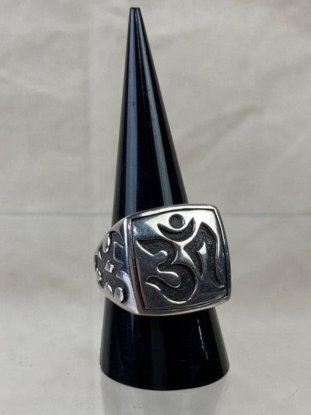 John Hardy Sterling Silver OM Ring (1 of 10)