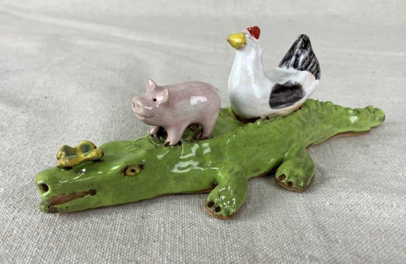 Lynn Bailey Folk Art Pottery Stoneware Alligator (1 of 9)