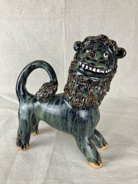 Marvin Bailey Stoneware Lion (1 of 10)