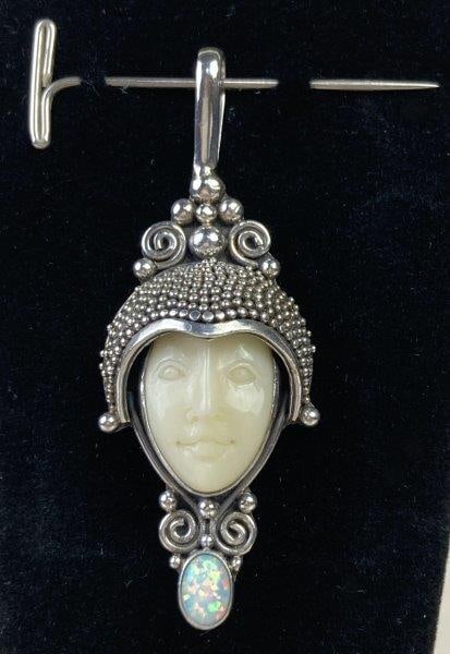 Sajen Sterling Silver and Opal Pendant (1 of 7)